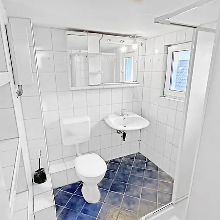 Monteurzimmer Fitter Bruchsal Heilbronn Bretten אוברדרדינגן